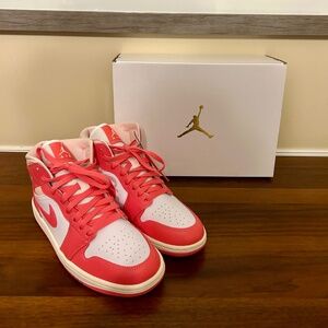 Air Jordan 1 Mid Strawberries and Cream